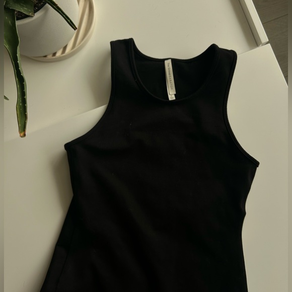 - Babaton Bodycon dress - Picture 3 of 3